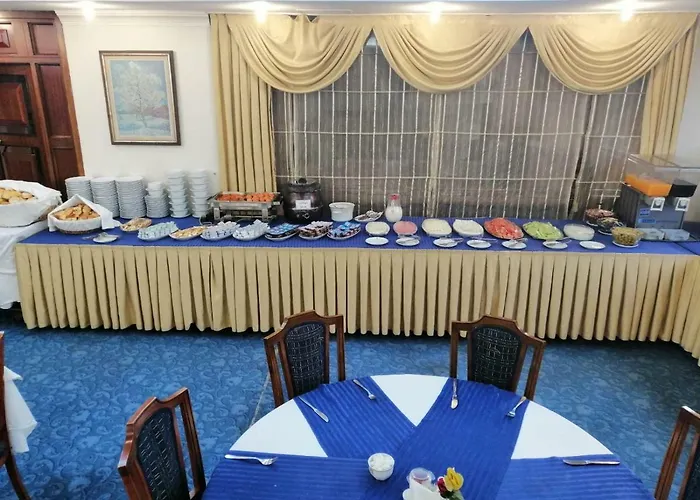 阿克亿兹酒店 3*